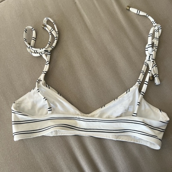 VITAMIN A Bathing Suit Top - Picture 2 of 3